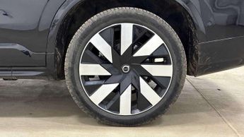 Volvo XC90 2.0 T8 PHEV Ultra Dark 5dr AWD Geartronic