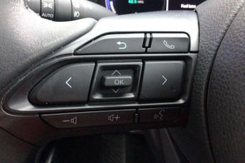 Toyota Yaris 1.5 Hybrid 130 Premiere Edition 5dr CVT