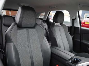 Peugeot 3008 1.2 PureTech Allure 5dr EAT8