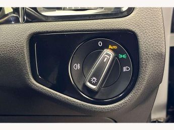 Volkswagen Golf 2.0 TDI R-Line 5dr DSG