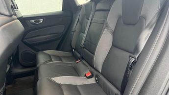 Volvo XC60 2.0 B4D R DESIGN Pro 5dr AWD Geartronic