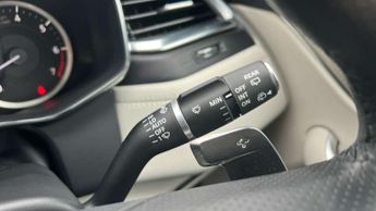 Jaguar F-Pace 2.0 P250 R-Dynamic Black 5dr Auto AWD