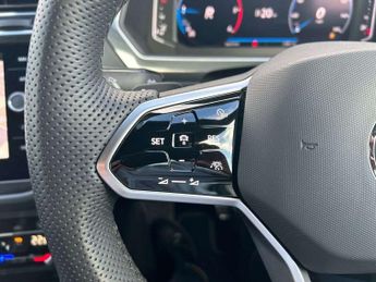 Volkswagen Tiguan 2.0 TDI R-Line 5dr DSG