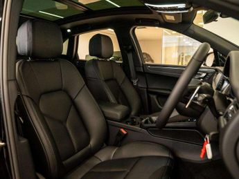 Porsche Macan 5dr PDK