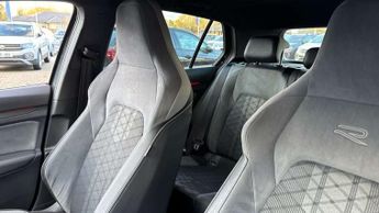 Volkswagen Golf 1.5 eTSI 150 R-Line 5dr DSG
