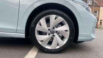 Volkswagen Golf 1.5 eTSI 150 Style 5dr DSG