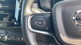 Volvo XC40 1.5 T3 [163] R DESIGN 5dr Geartronic