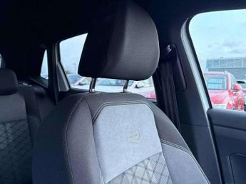 Volkswagen Polo 1.0 TSI 110 R-Line 5dr DSG