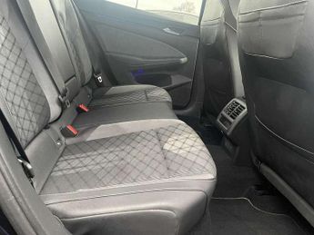 Volkswagen Golf Estate 2.0 TDI 150 R-Line 5dr DSG