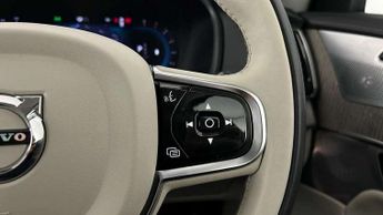Volvo XC90 2.0 B5P Ultimate Dark 5dr AWD Geartronic