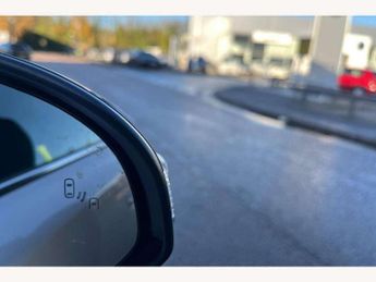 Toyota C-HR 1.8 Hybrid Dynamic 5dr CVT