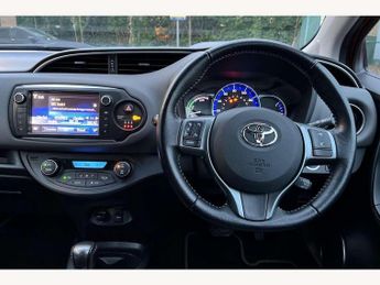 Toyota Yaris 1.5 Hybrid Icon 5dr CVT