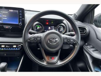 Toyota Yaris 1.5 Hybrid GR Sport 5dr CVT