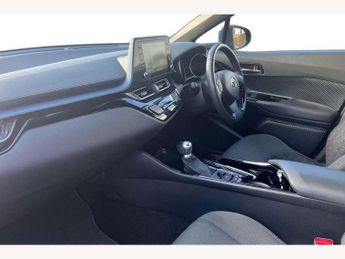Toyota C-HR 1.8 Hybrid Design 5dr CVT