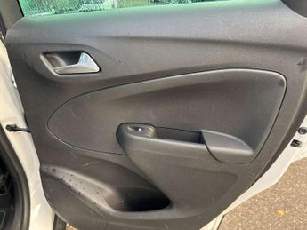 Vauxhall Crossland 1.2 Turbo [130] SRi Edition 5dr Auto