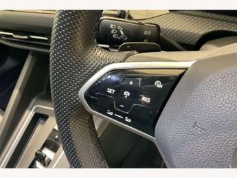 Volkswagen Golf 1.5 eTSI 150 R-Line 5dr DSG