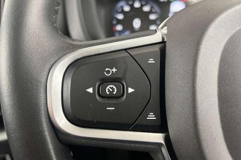 Volvo XC60 2.0 T5 [250] Momentum 5dr AWD Geartronic