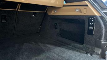 Land Rover Range Rover 3.0 D350 SE 4dr Auto