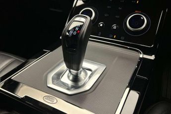 Land Rover Range Rover Evoque 1.5 P300e R-Dynamic SE 5dr Auto