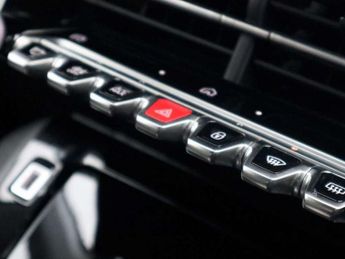 Peugeot 208 1.2 Hybrid 100 Allure 5dr e-DSC6