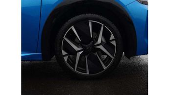 Peugeot 208 1.2 Hybrid 100 GT 5dr e-DSC6