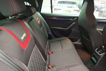 Skoda Octavia Estate 2.0 TSI 245 vRS 5dr DSG [Black Pack]