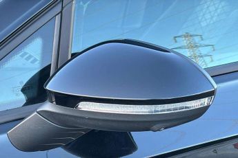 Volkswagen Golf 2.0 TDI 150 R-Line 5dr DSG