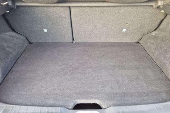 Nissan Juke 1.0 DiG-T N-Connecta 5dr DCT