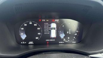 Volvo XC60 2.0 B4D Momentum 5dr AWD Geartronic