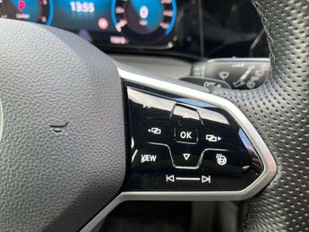 Volkswagen Golf 2.0 TDI 150 R-Line 5dr DSG