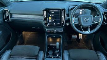Volvo XC40 2.0 T4 R DESIGN Pro 5dr AWD Geartronic