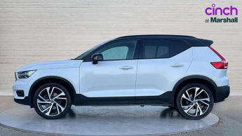 Volvo XC40 2.0 T4 R DESIGN Pro 5dr AWD Geartronic