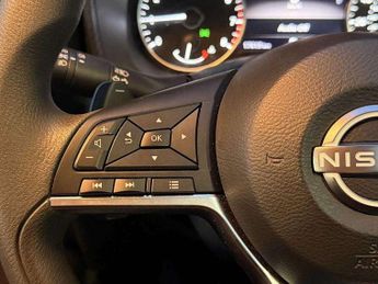 Nissan Juke 1.0 DiG-T Acenta Premium 5dr DCT