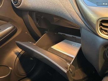 Nissan Juke 1.0 DiG-T Acenta Premium 5dr DCT