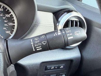 Nissan Micra 1.0 IG-T 92 Tekna 5dr CVT