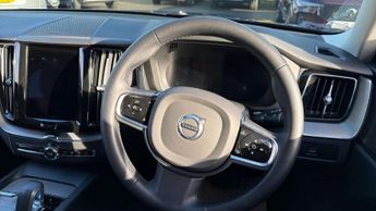 Volvo XC60 2.0 B5P Plus Dark 5dr AWD Geartronic