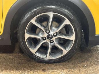 Kia Picanto 1.0 X-Line 5dr Auto