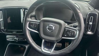 Volvo XC40 1.5 T3 [163] R DESIGN 5dr Geartronic
