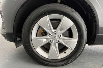 Volvo XC60 2.0 B4D Momentum 5dr AWD Geartronic