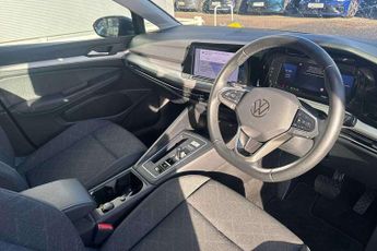 Volkswagen Golf 1.0 eTSI Life 5dr DSG