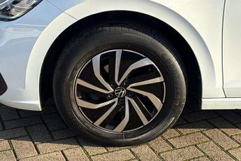 Volkswagen Polo 1.0 TSI Life 5dr