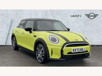 MINI Hatch 1.5 Cooper Exclusive 5dr Auto [Comfort/Nav Pack]