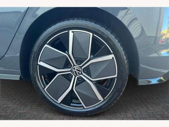 Volkswagen Golf 1.5 eTSI 150 Black Edition 5dr DSG