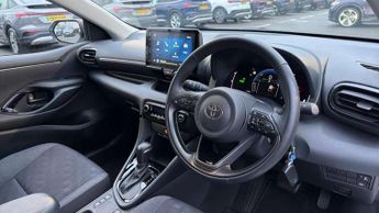 Toyota Yaris 1.5 Hybrid Design 5dr CVT