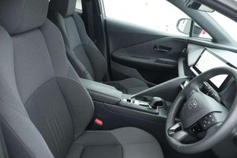Toyota C-HR 2.0 PHEV Design 5dr CVT
