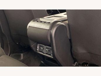 Land Rover Defender 2.0 D200 110 5dr Auto [6 Seat]