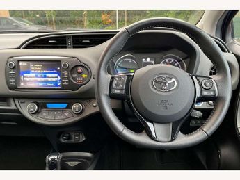 Toyota Yaris 1.5 Hybrid Icon Tech 5dr CVT
