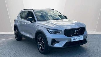 Volvo XC40 2.0 B3P Plus Dark 5dr Auto