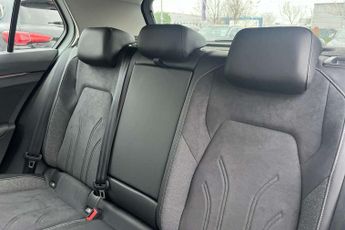 Volkswagen Golf 1.5 TSI 204 Style eHybrid 5dr DSG