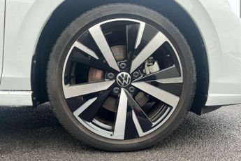 Volkswagen Golf 1.5 TSI 204 Style eHybrid 5dr DSG